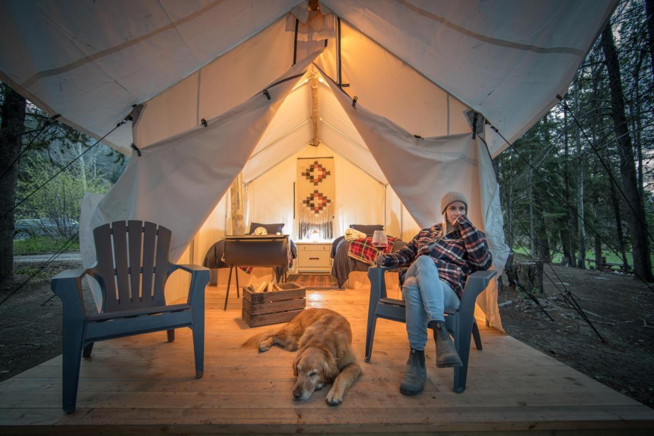 Chute Lake Lodge Naramata Eksteriør billede