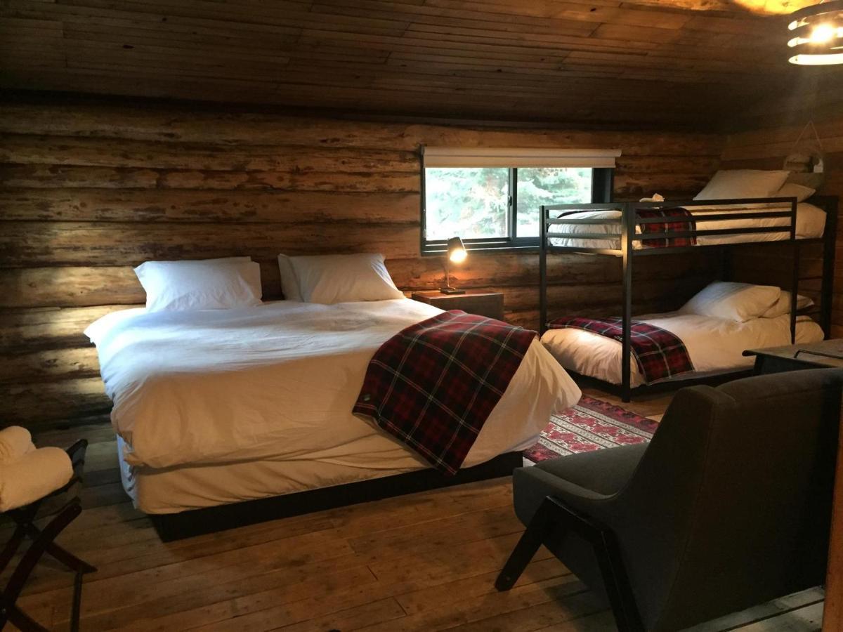 Chute Lake Lodge Naramata Eksteriør billede