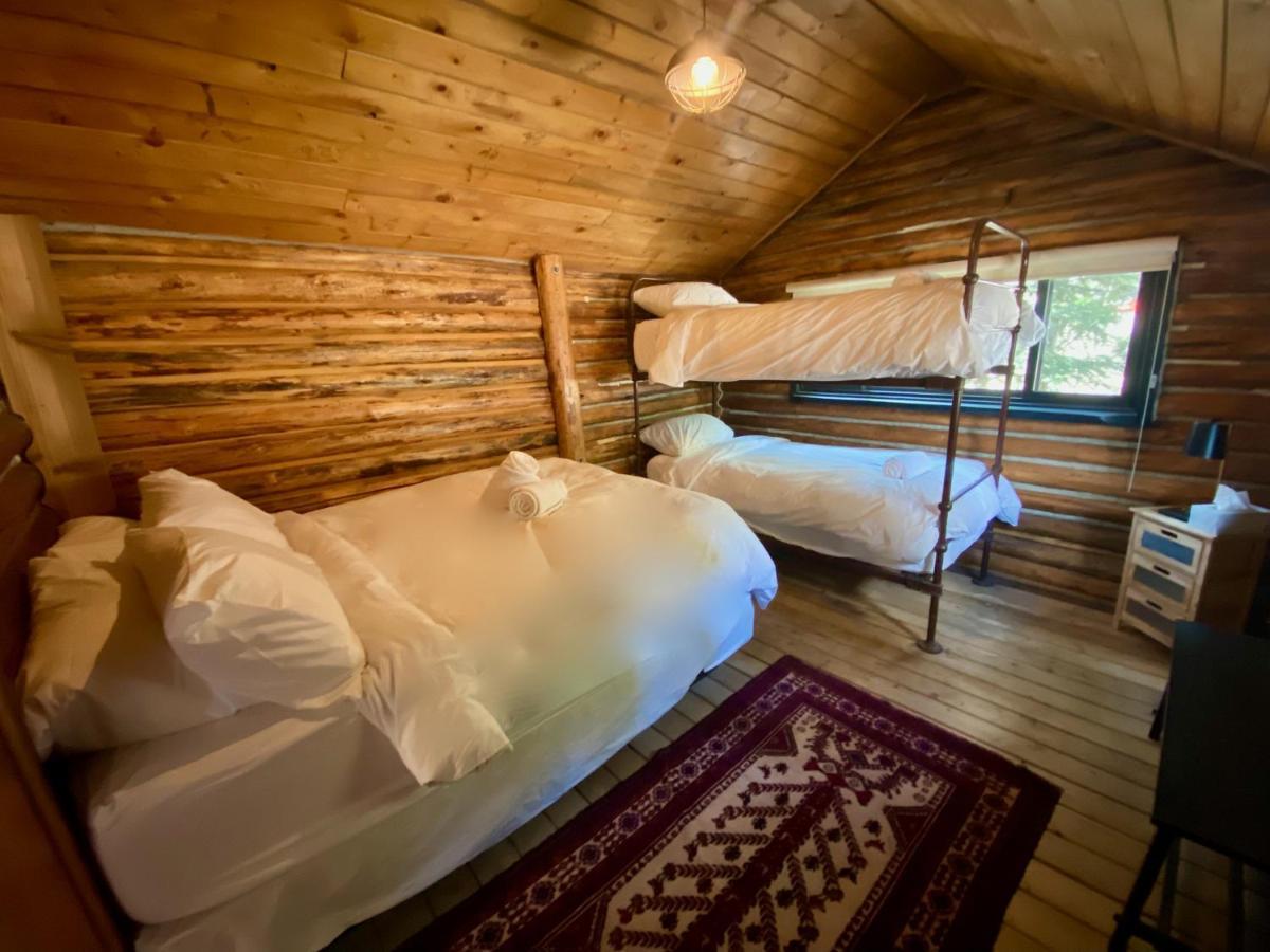 Chute Lake Lodge Naramata Eksteriør billede
