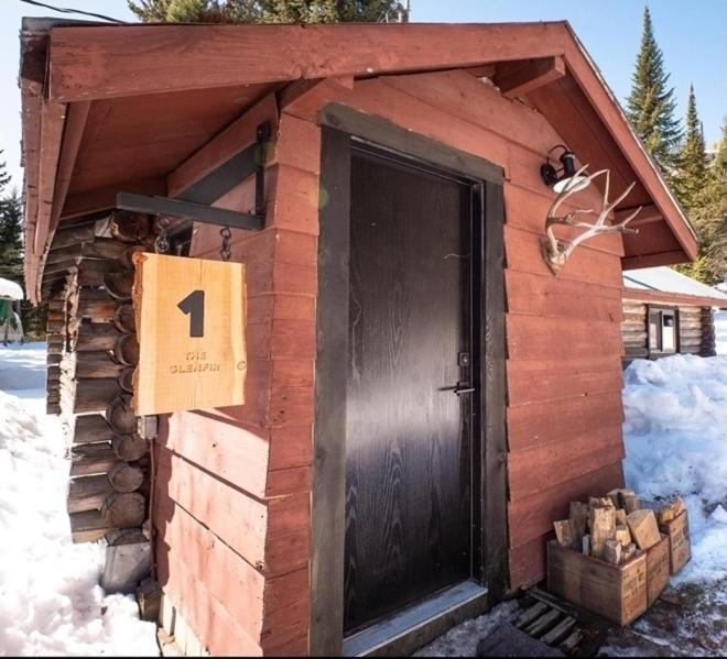 Chute Lake Lodge Naramata Eksteriør billede