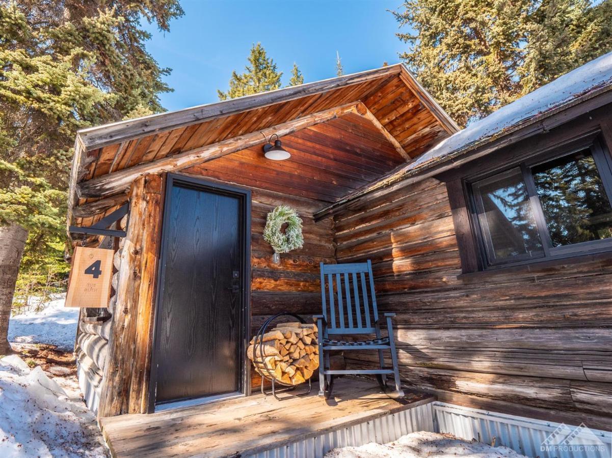 Chute Lake Lodge Naramata Eksteriør billede