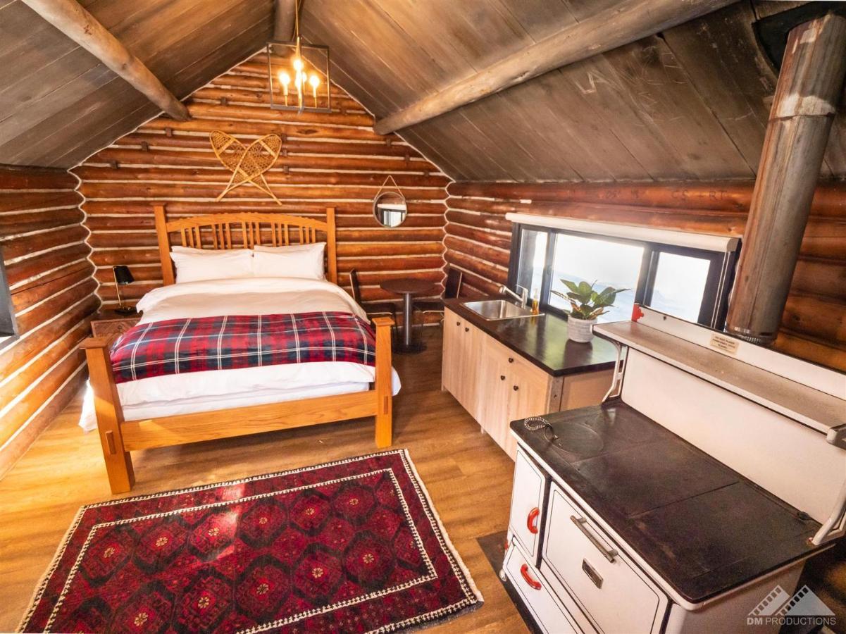 Chute Lake Lodge Naramata Eksteriør billede