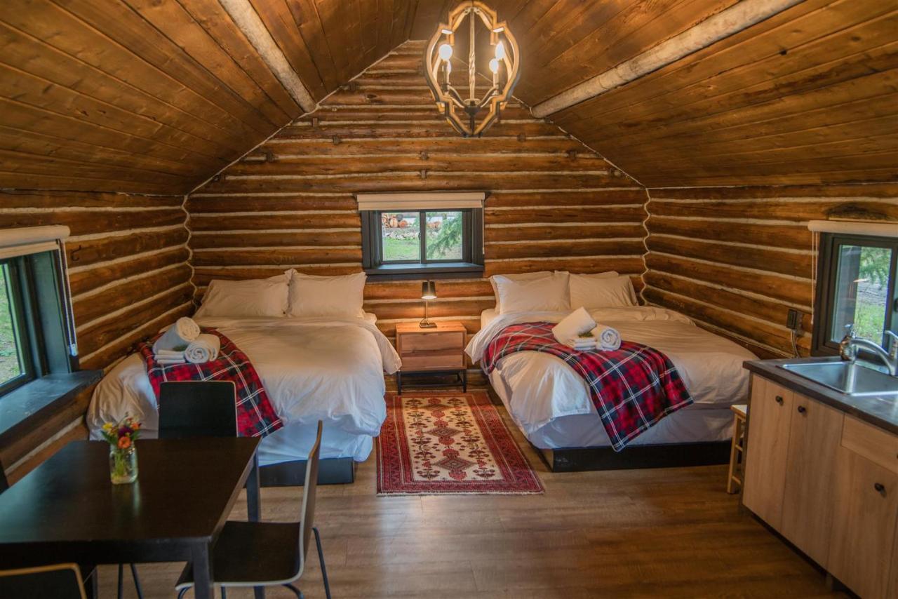 Chute Lake Lodge Naramata Eksteriør billede